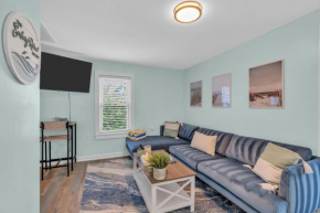 6-Min Walk to Asbury Park & OG Main St - Updated & Cozy Apartment in Historic Ocean Grove - Fire Pit & Patio - Fast Wi-Fi